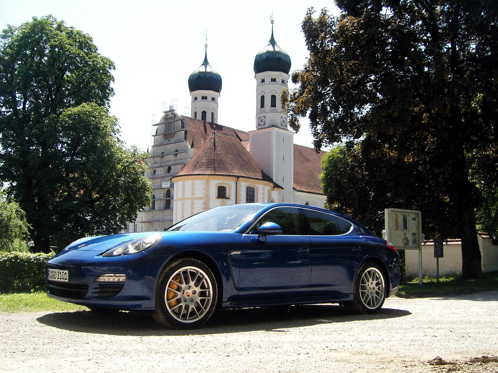 Porsche Panamera: Flach, breit, stark - Bild(7)