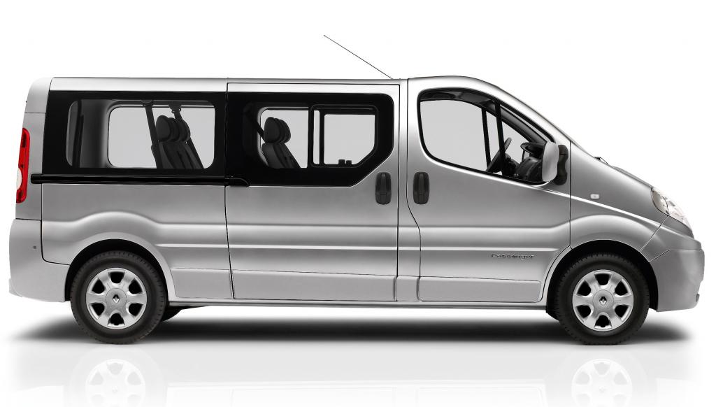 Renault Trafic Passenger jetzt auch mit langem Radstand