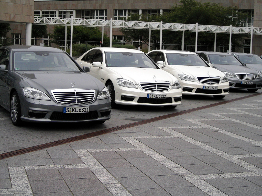 S 63 AMG: Mercedes S-Klasse AMG wahlweise mit 525 oder 612 PS: Leistung satt und Luxus pur