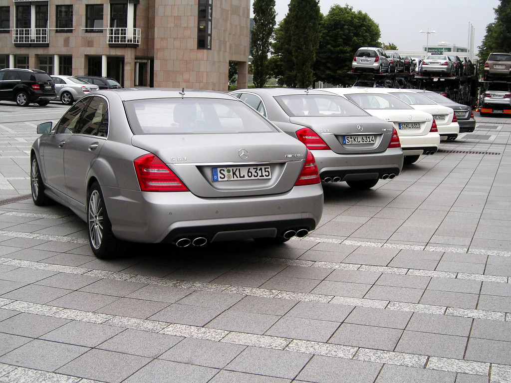 S 63 AMG: Mercedes S-Klasse AMG wahlweise mit 525 oder 612 PS: Leistung satt und Luxus pur
