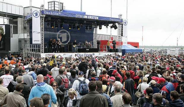 Show & Sport am Norisring: Ich + Ich bei der ARD-Chartshow