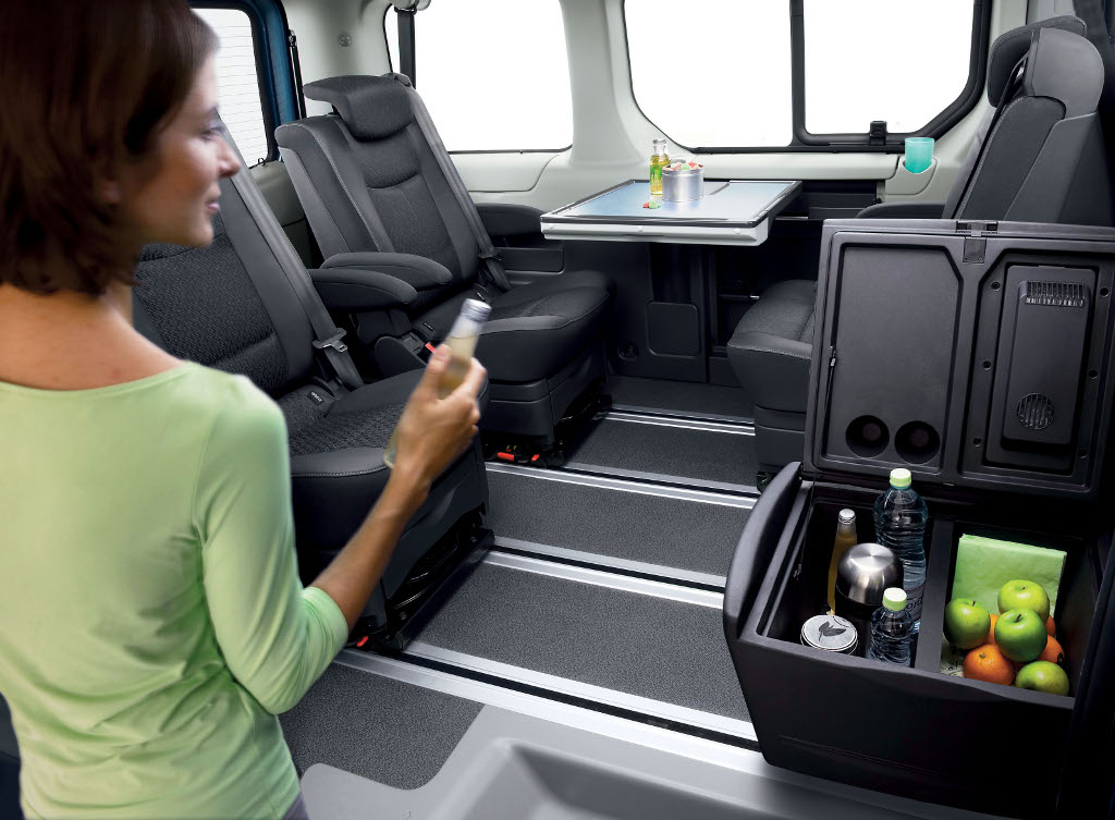 Trafic: Renault Trafic Passenger jetzt auch mit langem Radstand