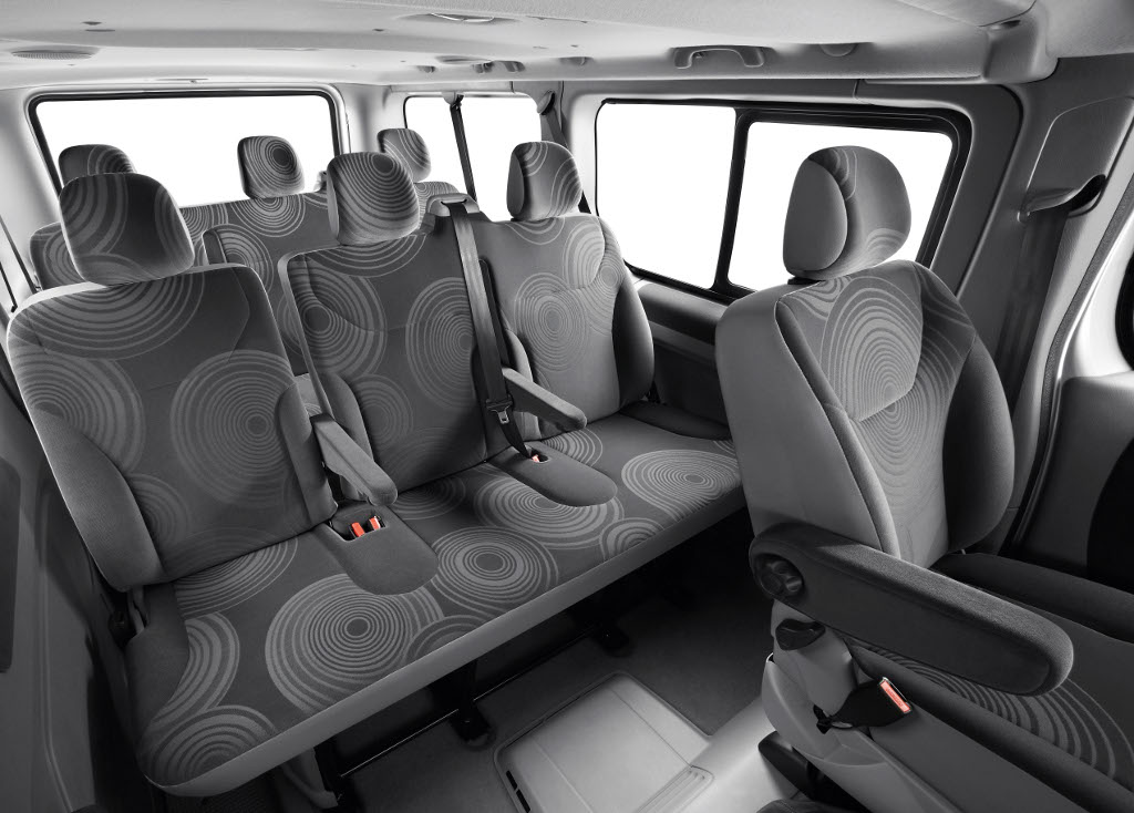 Trafic: Renault Trafic Passenger jetzt auch mit langem Radstand