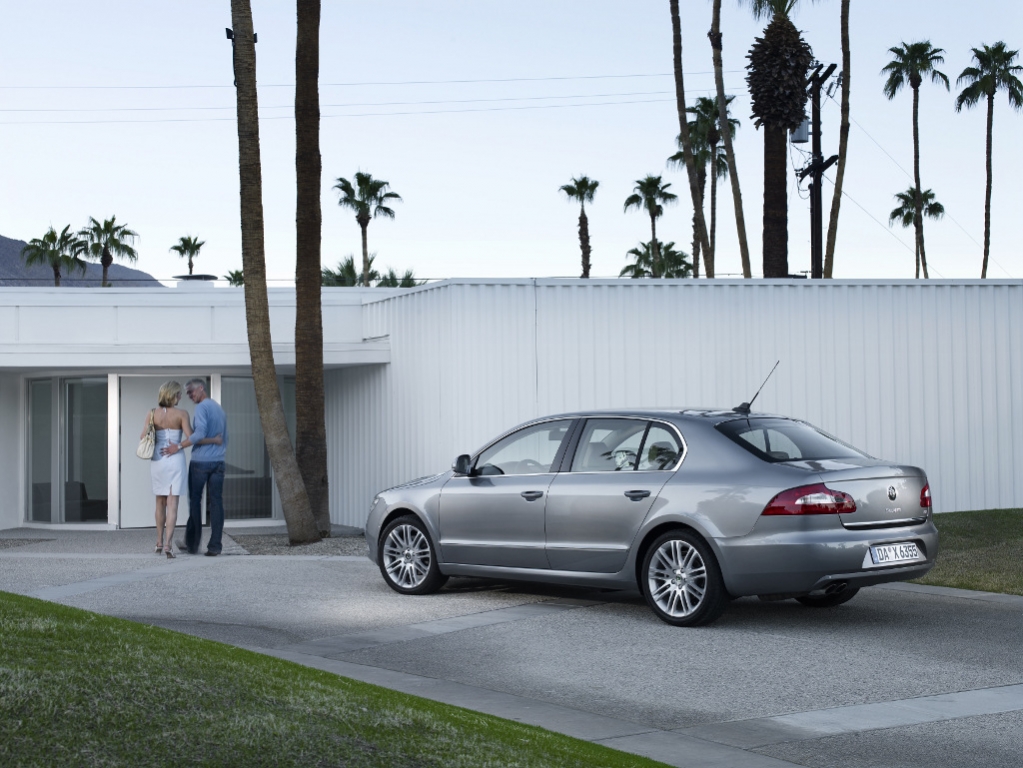 Škoda Superb: Eleganz & Komfort zu einem vernünftigen Preis - Bild(7)