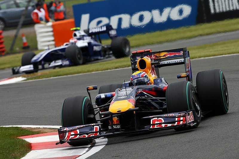 1. Freies Training: Webber vorne, Vettel mit Problemen