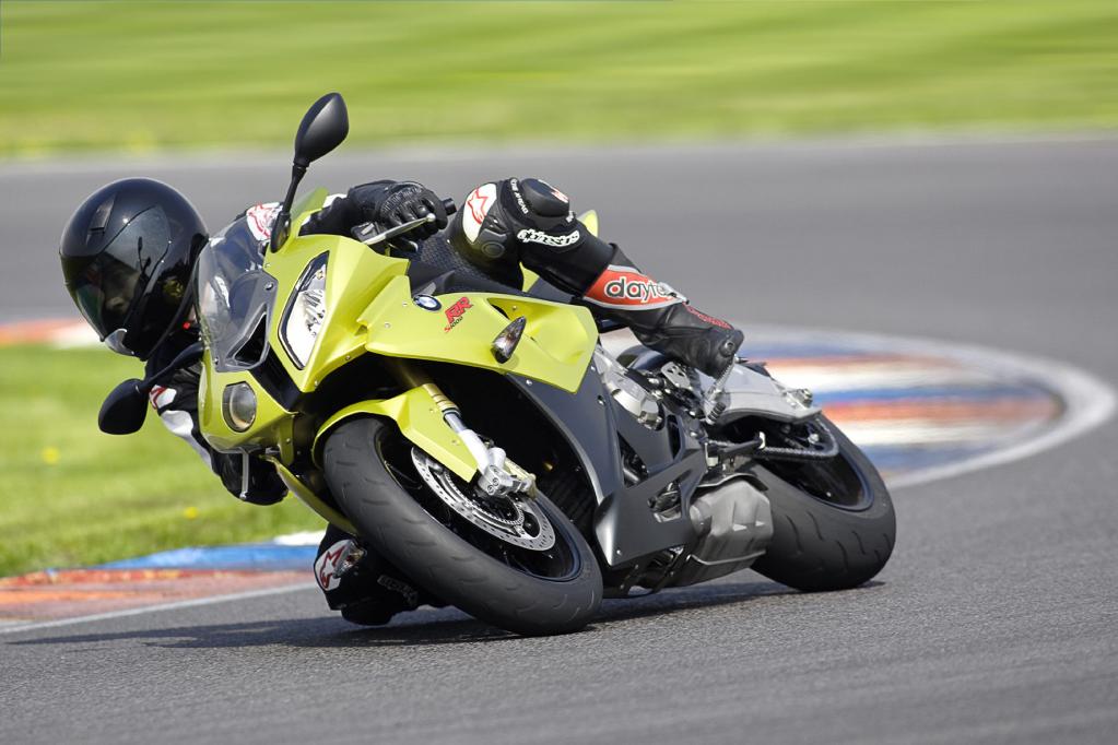 Ausfahrt mit dem Supersportmotorrad 