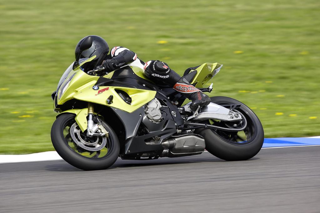 Ausfahrt mit dem Supersportmotorrad 