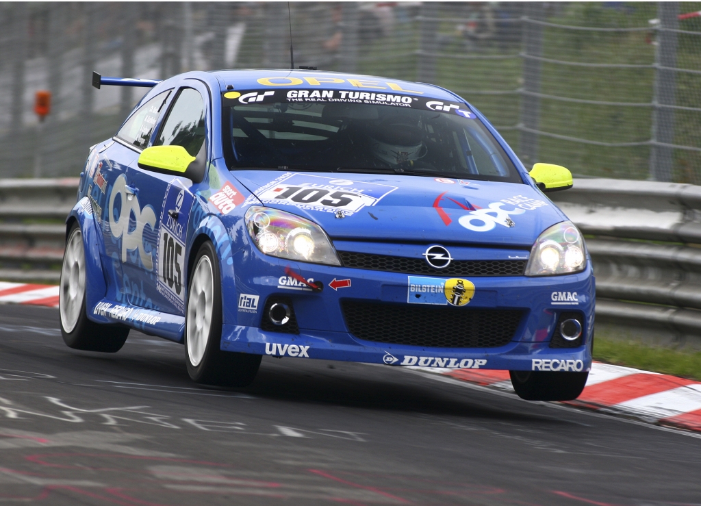Automarken A - Z: Opel OPC Race Camp: 22 Kandidaten gehen erstmals auf die Rennstrecke