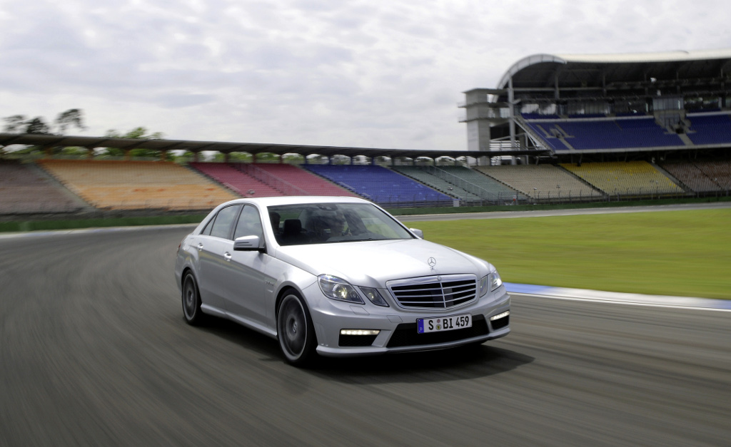E 63 AMG: Mercedes-Benz E 63 AMG ab August erhältlich