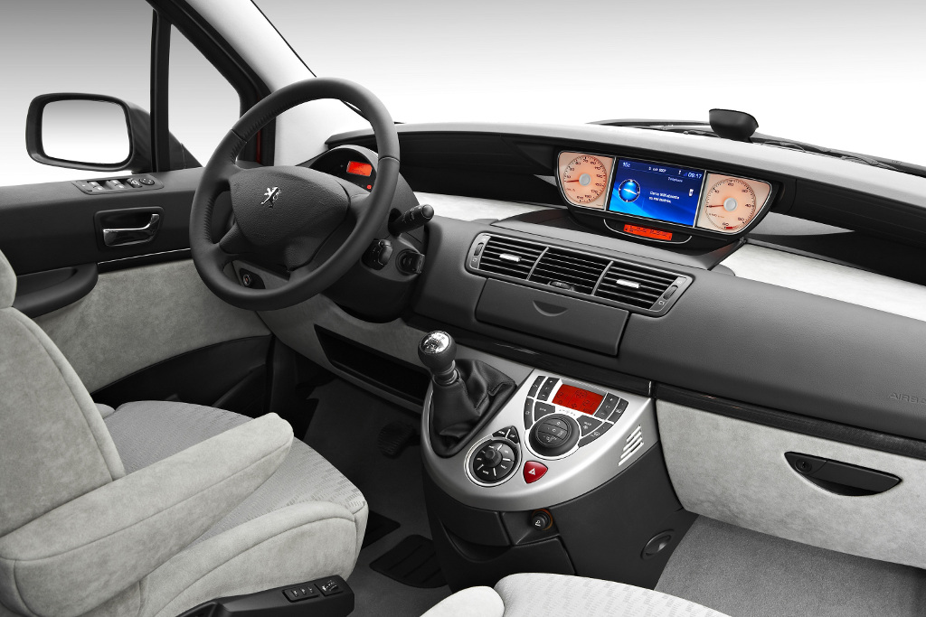 Fahrbericht Peugeot 807 2.2 HDI Platinum: Opa, gib Gas!