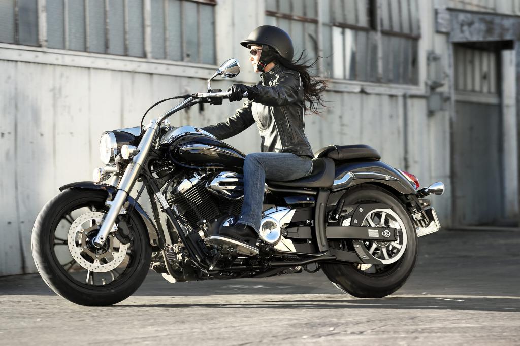 Fahrbericht Yamaha XVS 950 Midnight Star: Flotter Kreuzer