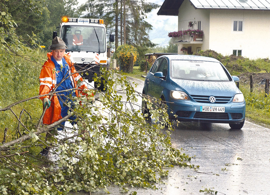 Hagelschaden am Auto übernimmt Kaskoversicherung 