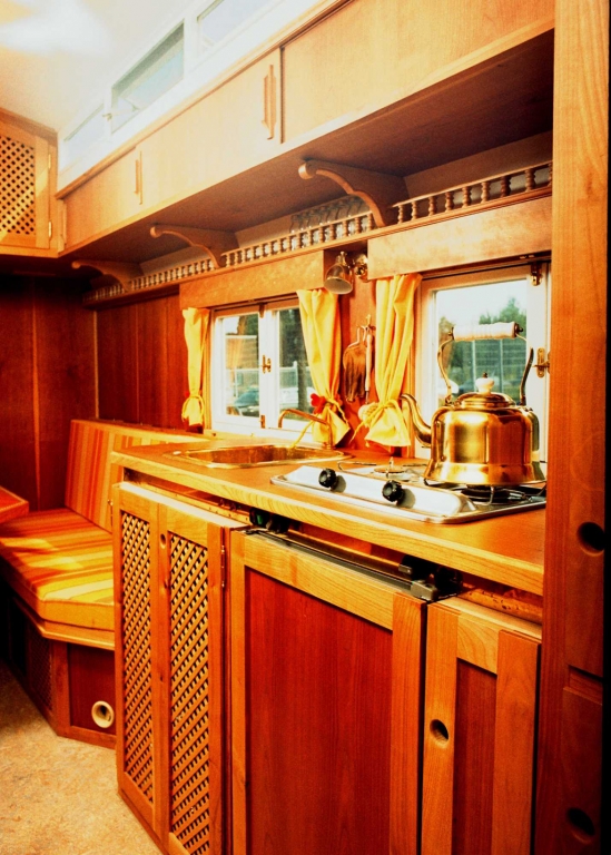 Holzwohnwagen: Holz-Schnitzer Teil III