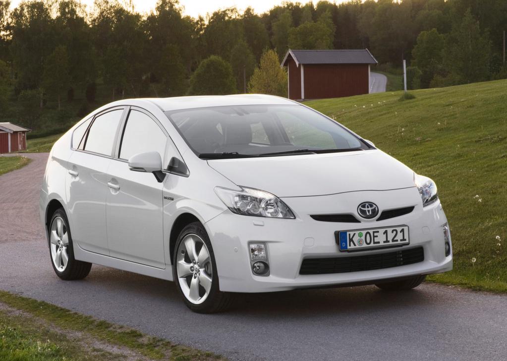Japanisches Kräftemessen: Toyota Prius gegen Honda Insight 