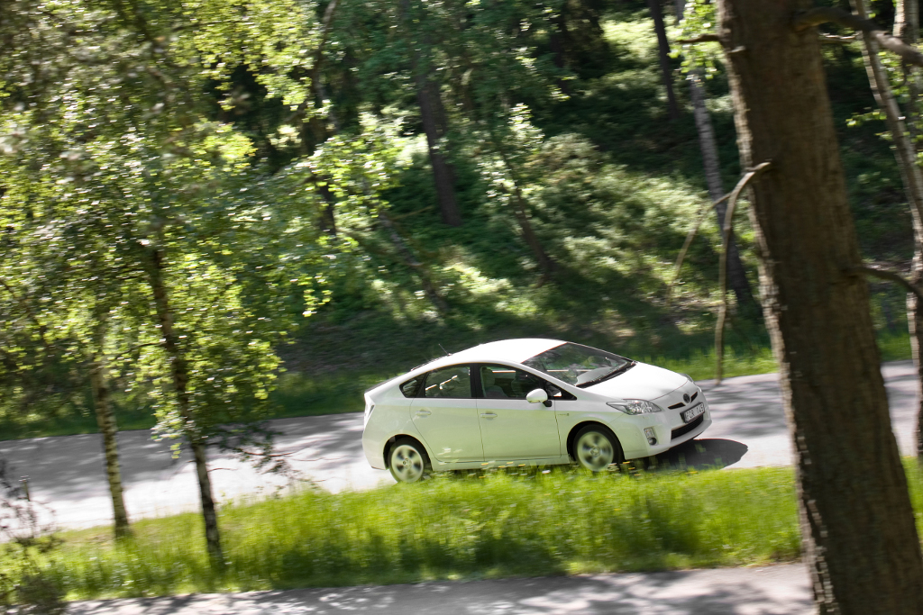 Lexus mit Edel-Version des Toyota Prius 