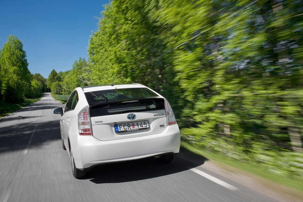 Lexus mit Edel-Version des Toyota Prius 