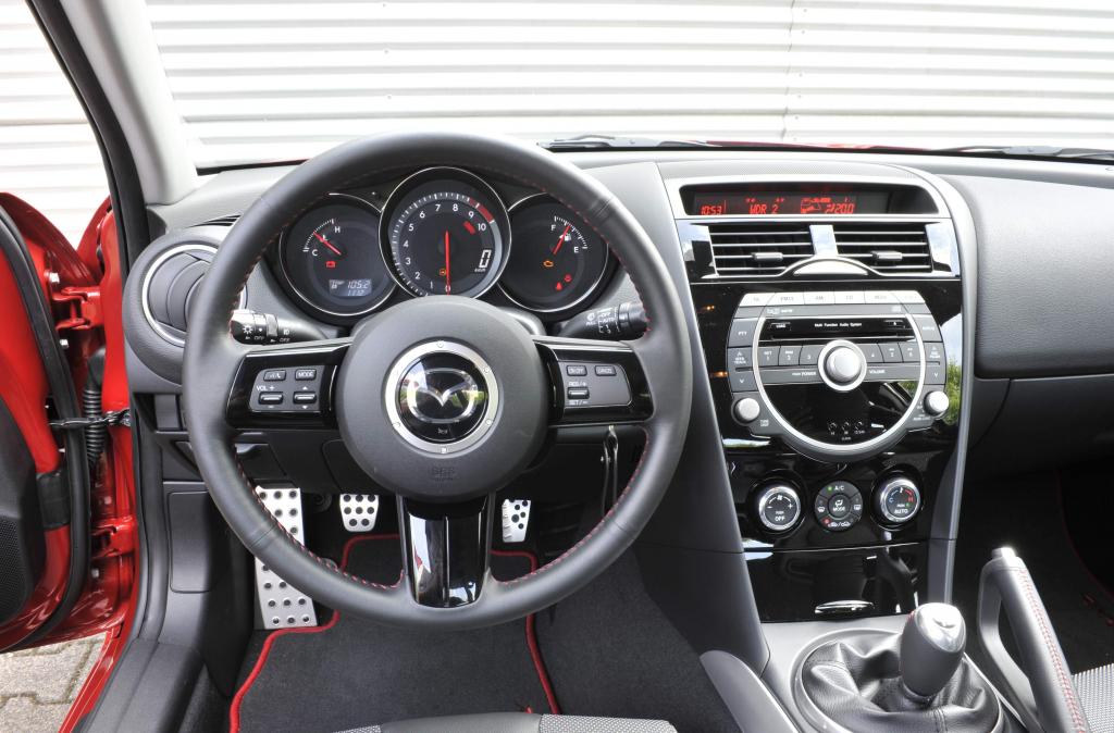Mazda überarbeitet den RX-8