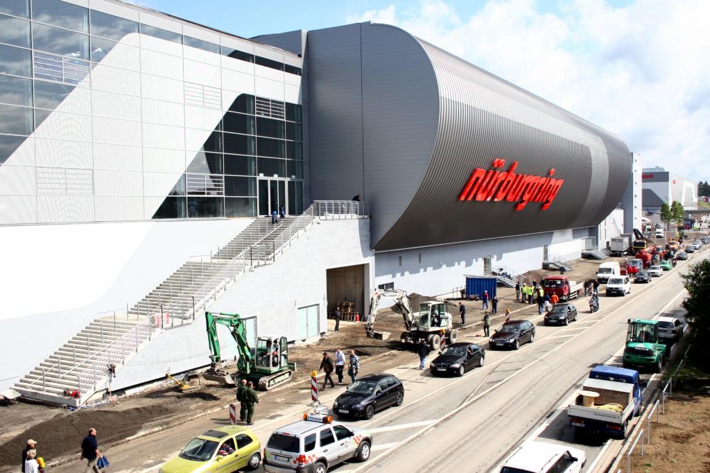 Mehr als nur eine Rennstrecke: Der neue Nürburgring ist (fast) fertig
