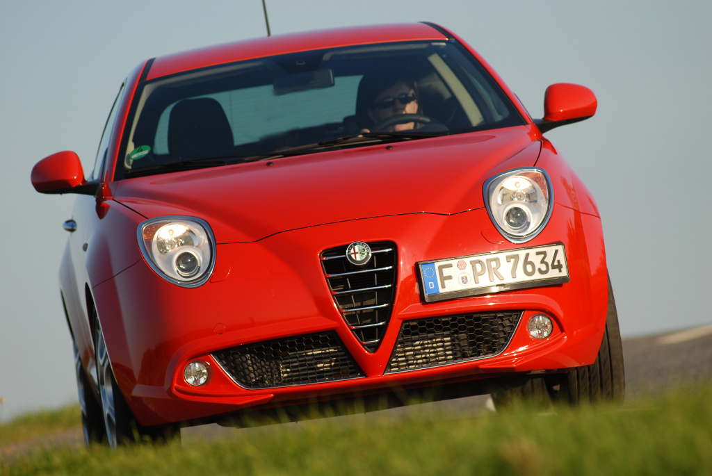 MiTo: Alfa Romeo Mito als Sondermodell in Azzurro-Blau