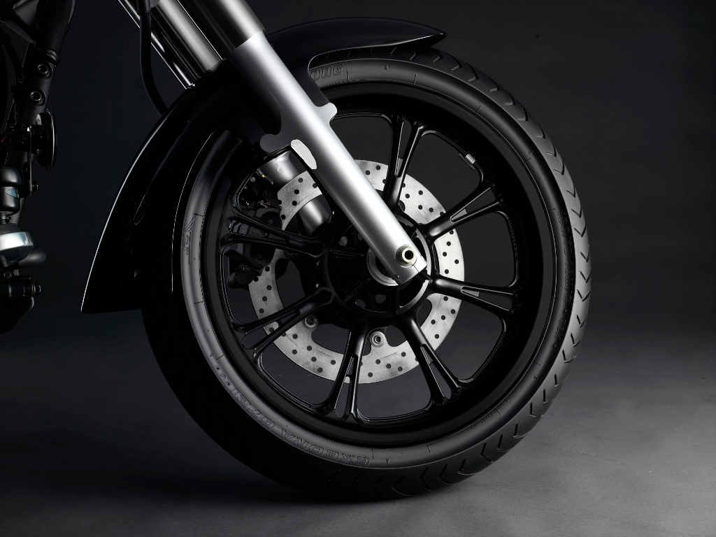 Motorradmarken: Fahrbericht Yamaha XVS 950 Midnight Star: Flotter Kreuzer 