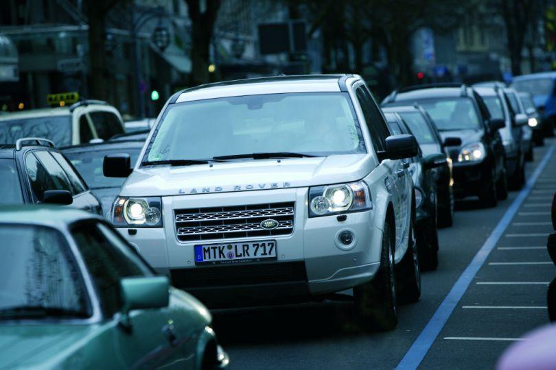 News: SUV wollen sparsamer werden 