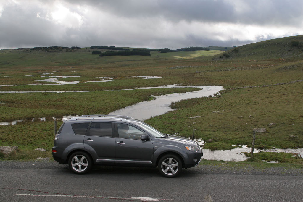 Outlander: Mitsubishi bringt Outlander Aktionsmodell