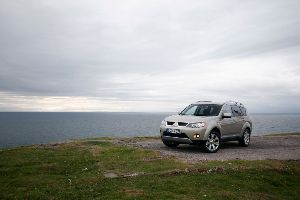 Outlander: Mitsubishi bringt Outlander Aktionsmodell