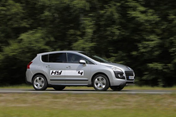 Peugeot 3008 HYbrid4: Der erste Dieselhybrid geht an den Start 