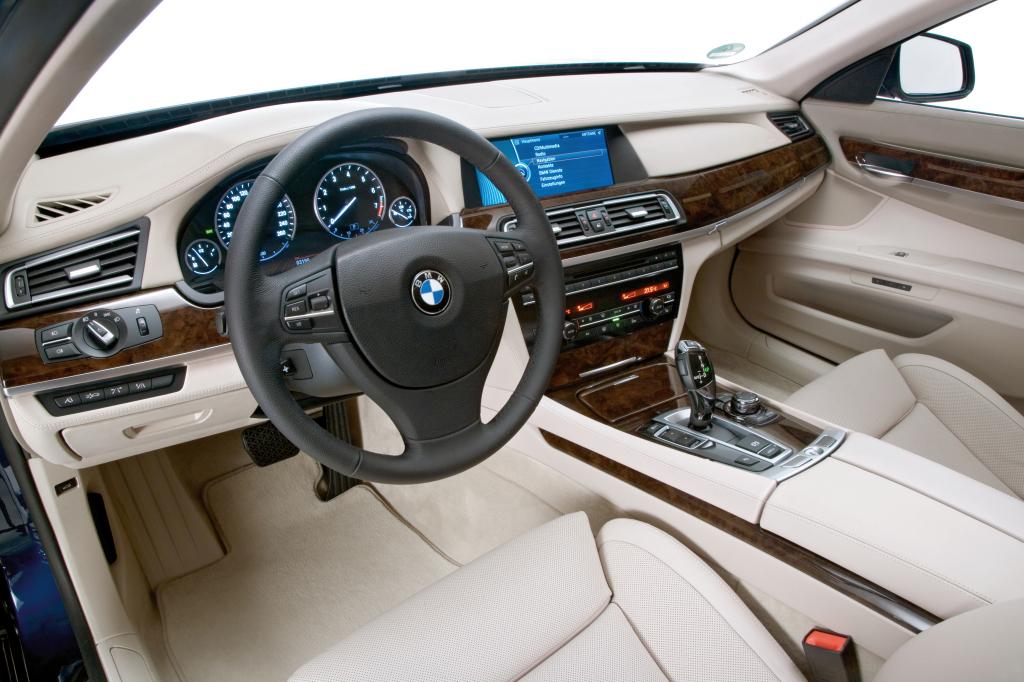 Presse-Präsentation BMW 760Li: Besuch im Paralleluniversum