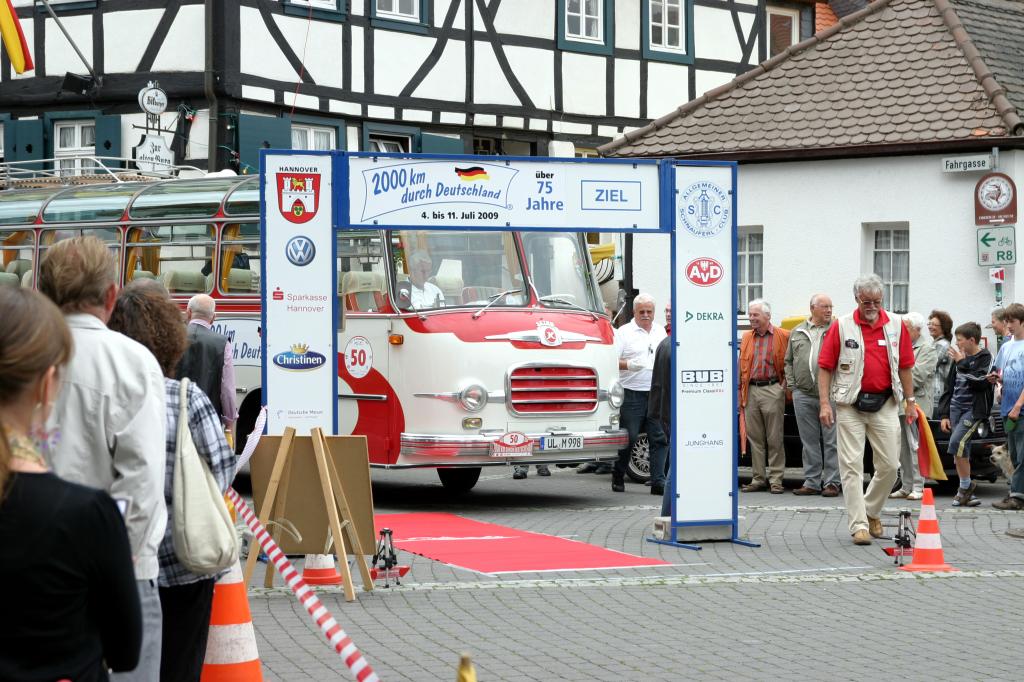 Rückschau auf die Oldtimerrallye 2000 km durch Deutschland