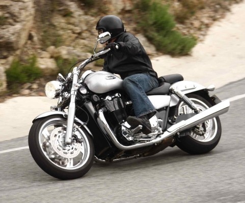 Triumph Thunderbird ist „Cruiser of the Year“