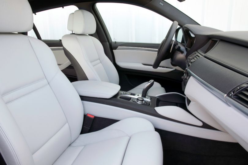 X5: Technischer Zwilling: BMW X5 M