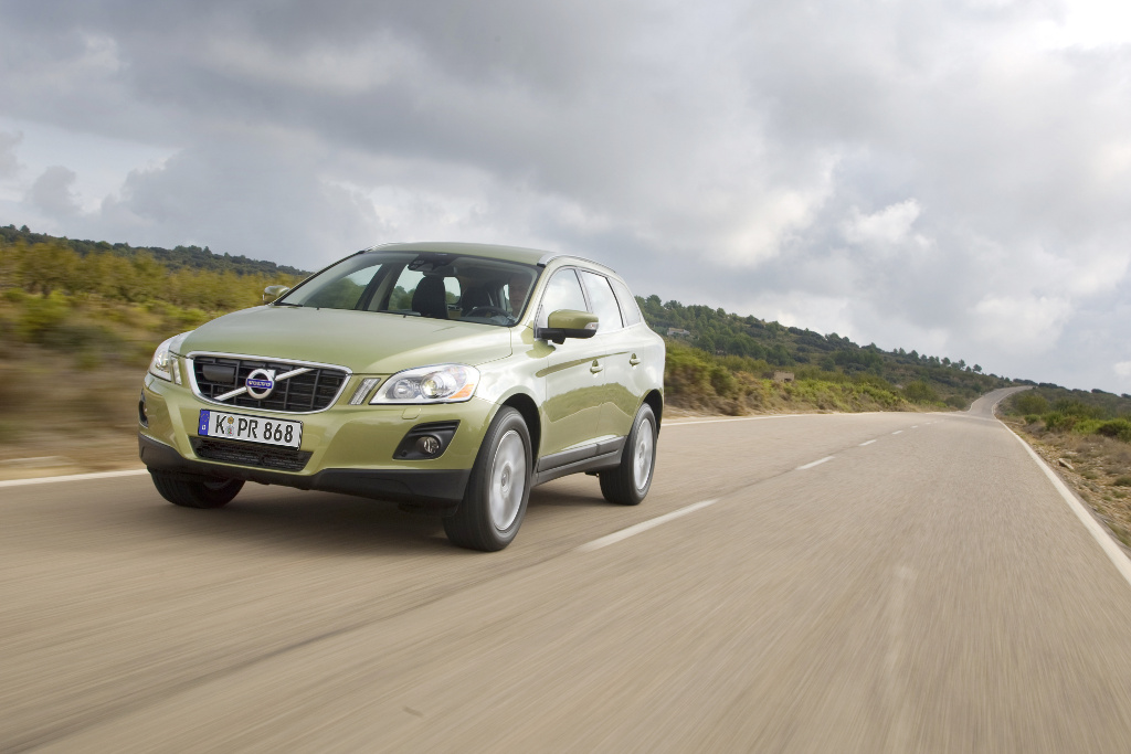 XC60: Volvo XC60 R-Design debütiert auf der IAA 