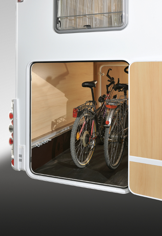 Caravan Salon Düsseldorf: Reisemobil für Männer: Weicheier müssen draußen bleiben | Sunlight Alkoven