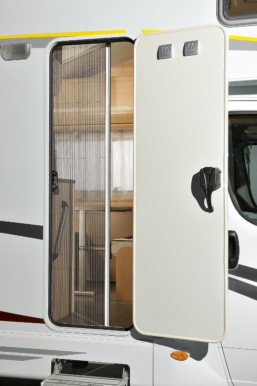 Caravan Salon Düsseldorf: Reisemobil für Männer: Weicheier müssen draußen bleiben | Sunlight Alkoven