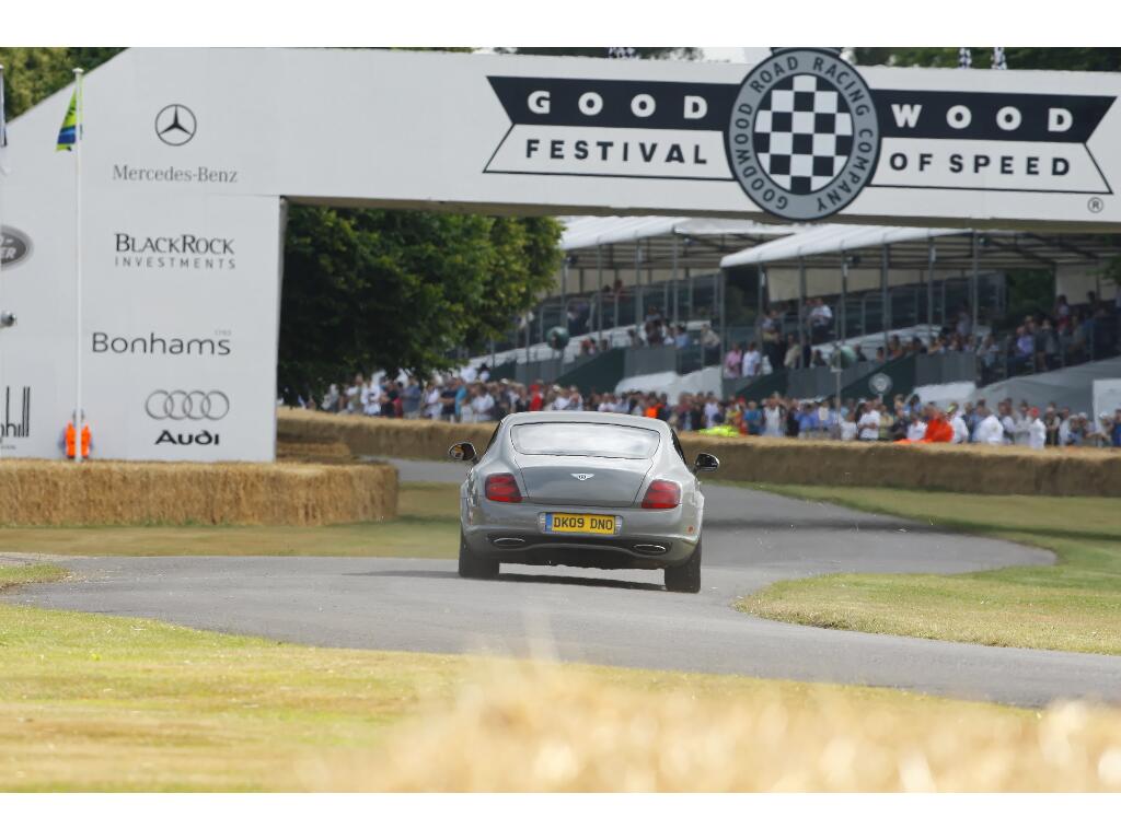 Continental: Bentley Continental GT Supersports sprintet bis 329 km/h 