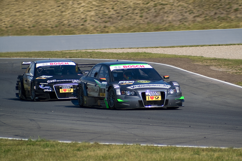 DTM: Audi-Pilot Scheider siegt erneut in Oschersleben | Foto: Michael Kogel