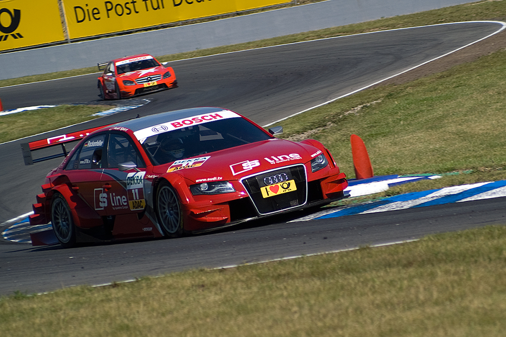 DTM: Audi-Pilot Scheider siegt erneut in Oschersleben | Foto: Michael Kogel