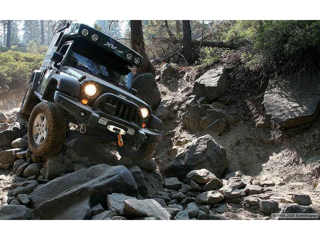 EarthRoamer XV-JP überwindet Rubicon Trail