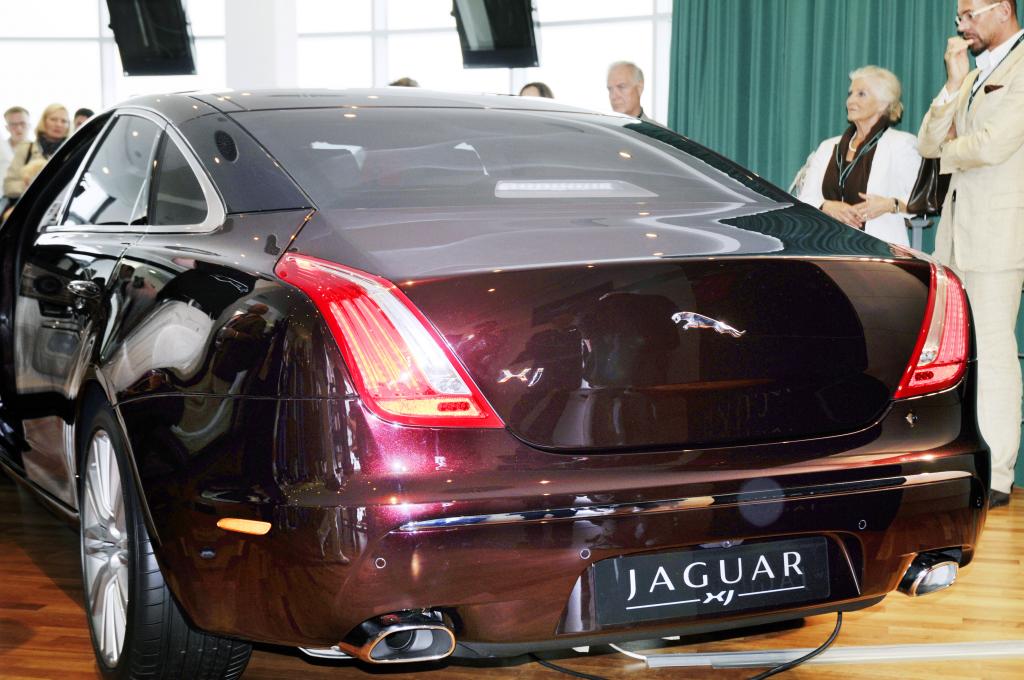 Ein Blick hinter die Kulissen: Erste Fotos vom Jaguar XJ - Bild(3)