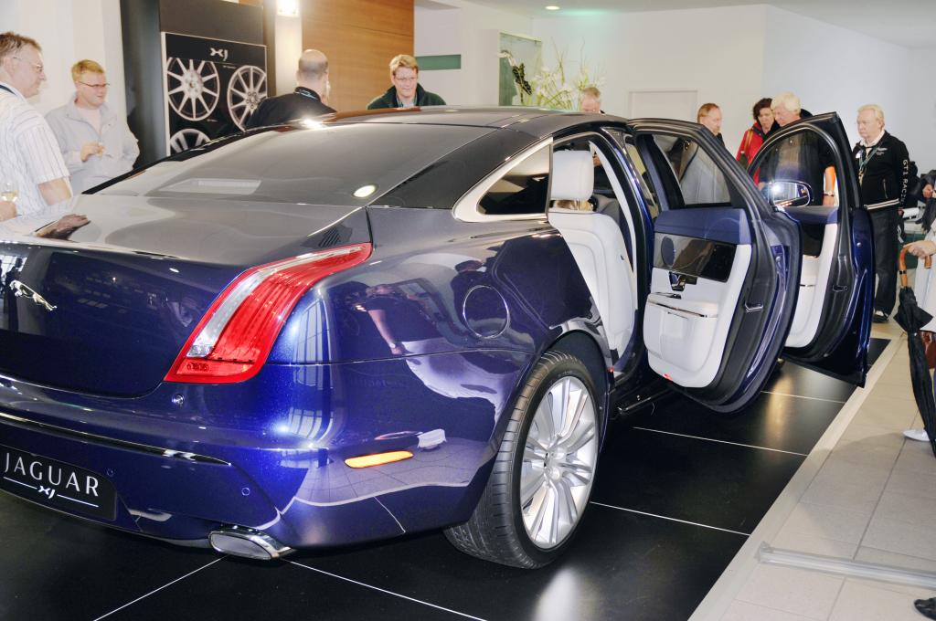 Ein Blick hinter die Kulissen: Erste Fotos vom Jaguar XJ - Bild(4)