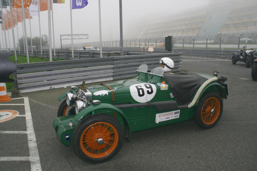 Fotoshow vom 37. Avd-Oldtimer-Grand-Prix auf dem Nürburgring - Bild(14)