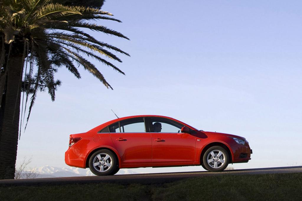 Gewinnspiel: Auf der IAA einen Chevrolet Cruze erküssen 