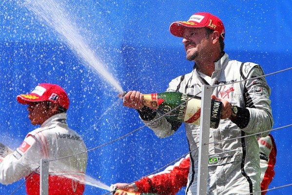 Hamilton erwartet keinen Sieg: Ferrari wird stark sein