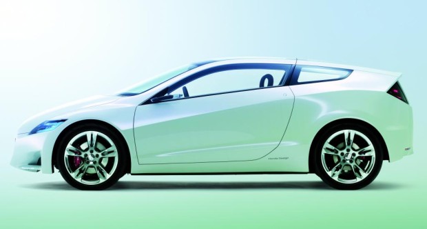 Honda kündigt Verkaufsstart des CR-Z Sports Hybrid für 2010 an
