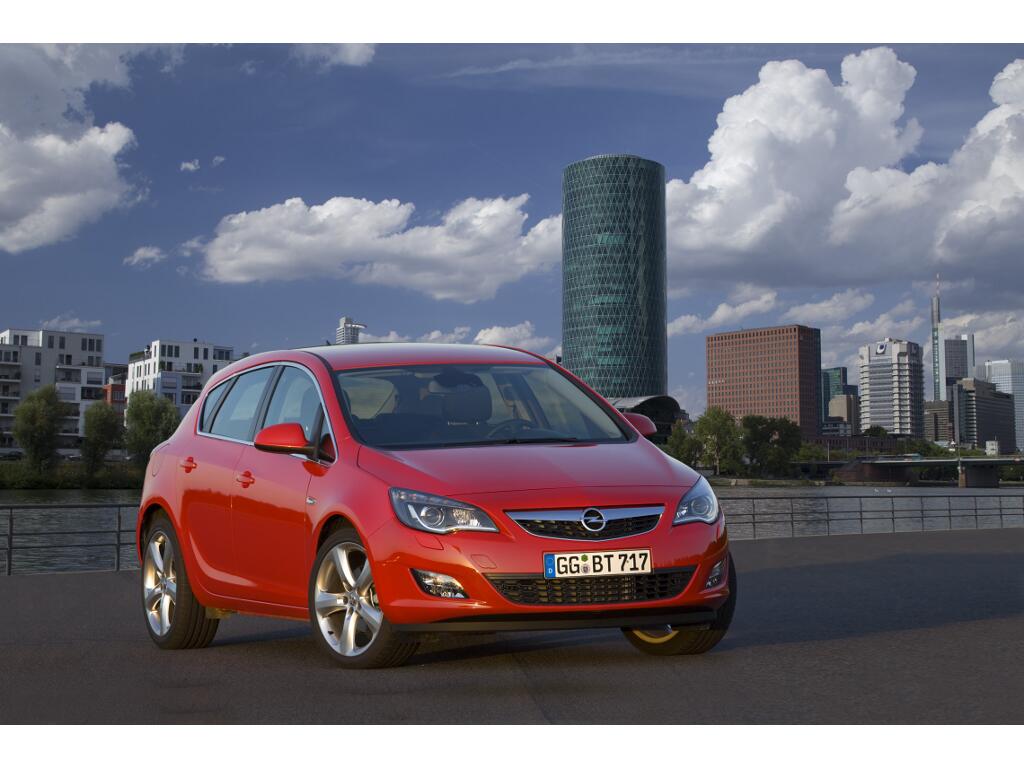 IAA Frankfurt: IAA 2009: Opel zeigt neuen Astra und Ampera