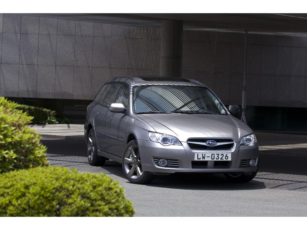 IAA Frankfurt: IAA 2009: Subaru präsentiert neuen Legacy und Outback