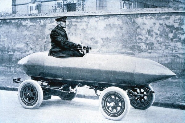 Internationale Automobil Ausstellung: Schneller Elektro-Oldtimer von Michelin 