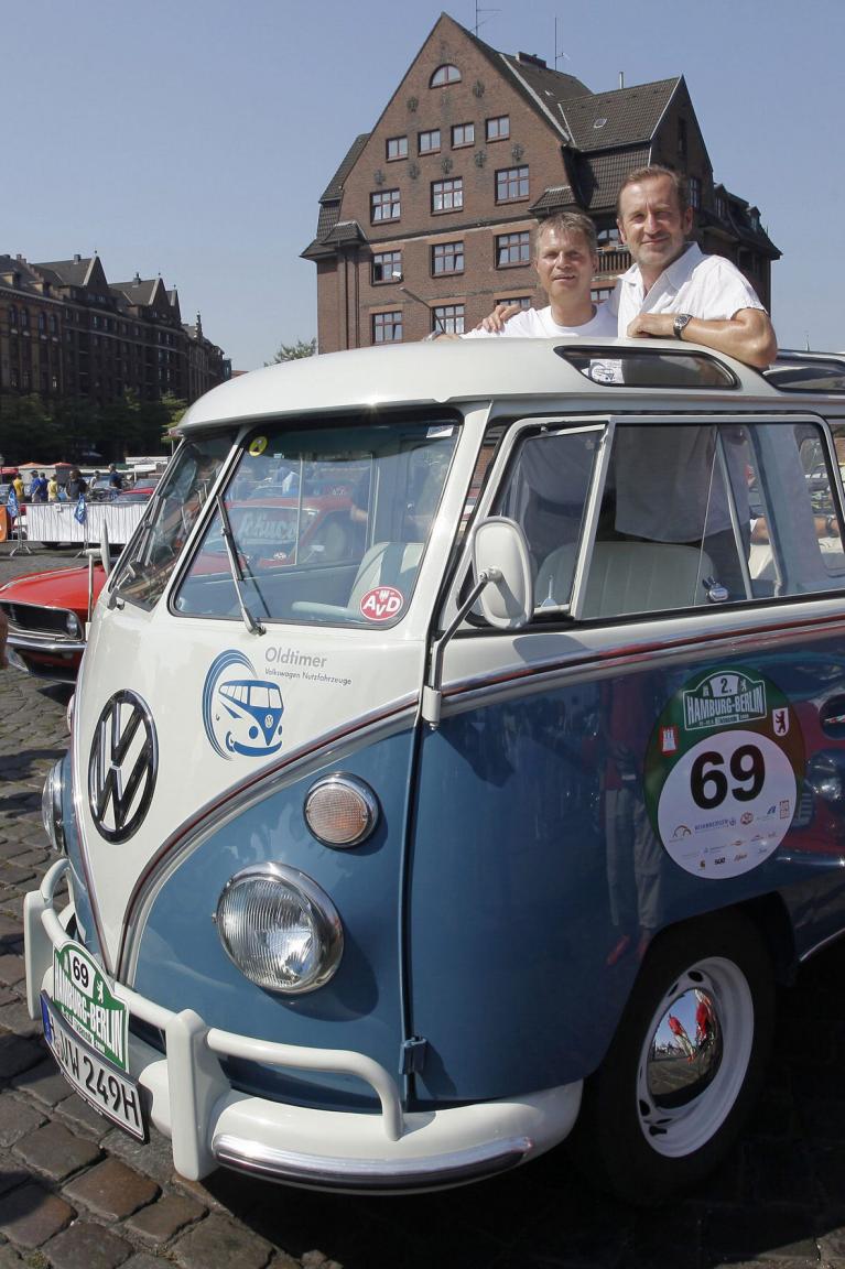 Klassik Rallye: Mit dem Oldtimer von Hamburg nach Berlin 