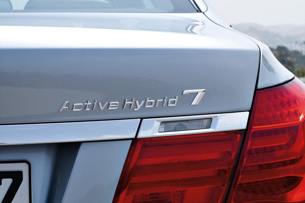 Oberklasse-BMW mit Hybridantrieb kommt im April 